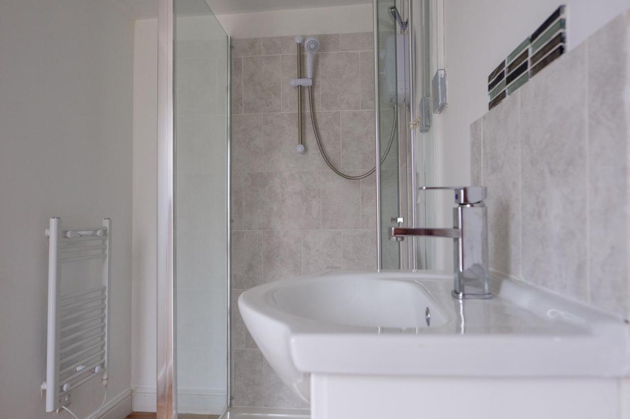 Dickens Suite- Cozy Suite 15Min Close To Gatwick Кролі Екстер'єр фото